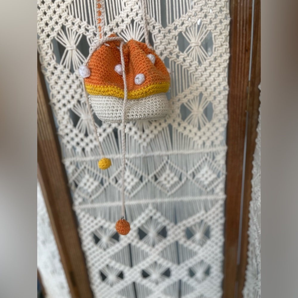 Mushroom purse